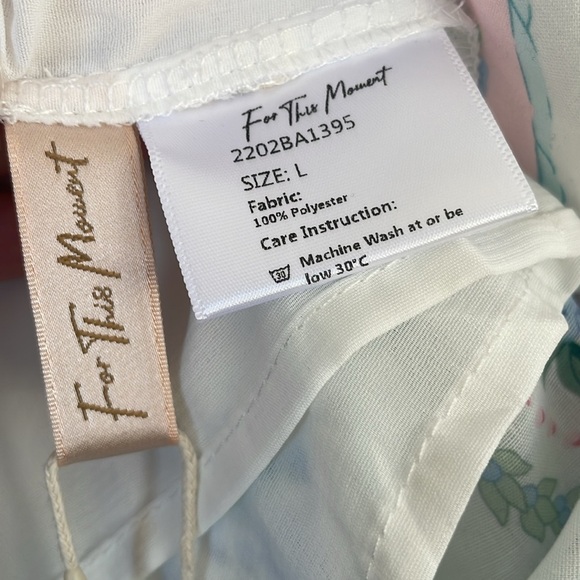 NWT Floral Print Puffy Sleeve Mini Dress, tag size Large (fits more like medium) - Picture 10 of 16